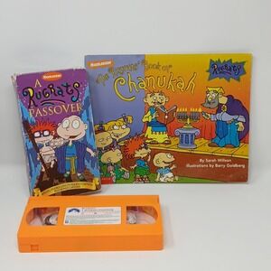 Vintage 90s Nickelodeon Rugrats Passover VHS‎ Book of Chanukah Picture Book Set